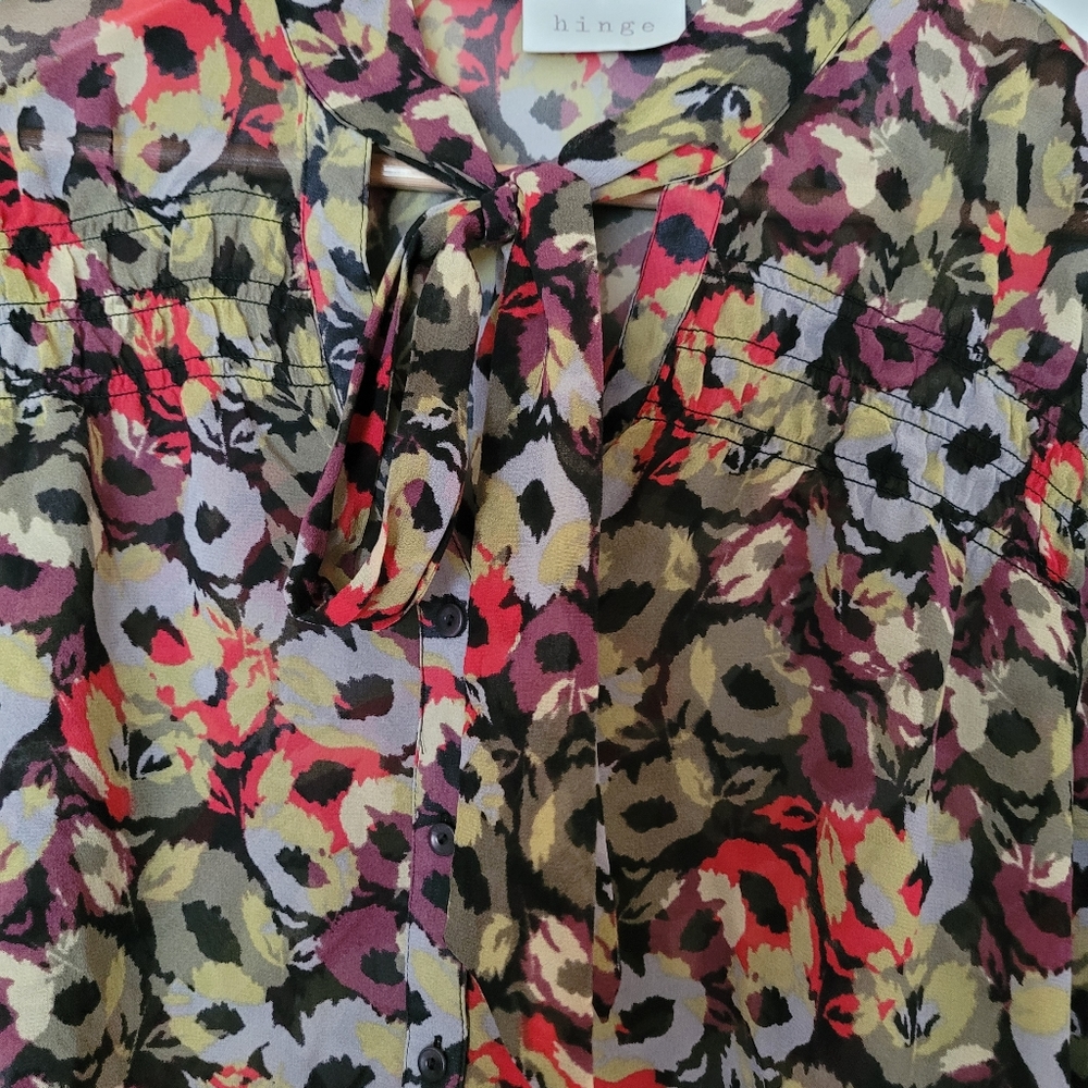 Blouse - Picture 3 of 10